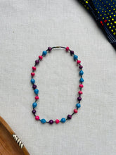 Load image into Gallery viewer, Necklace Single Paper Bead

