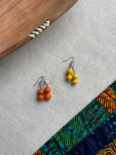 Load image into Gallery viewer, Earring Paper Bead
