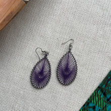 Load image into Gallery viewer, Earrings Crochet

