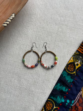 Load image into Gallery viewer, Earring Paper Bead
