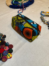 Load image into Gallery viewer, Bag: Dopp Kit/Toiletries Bag
