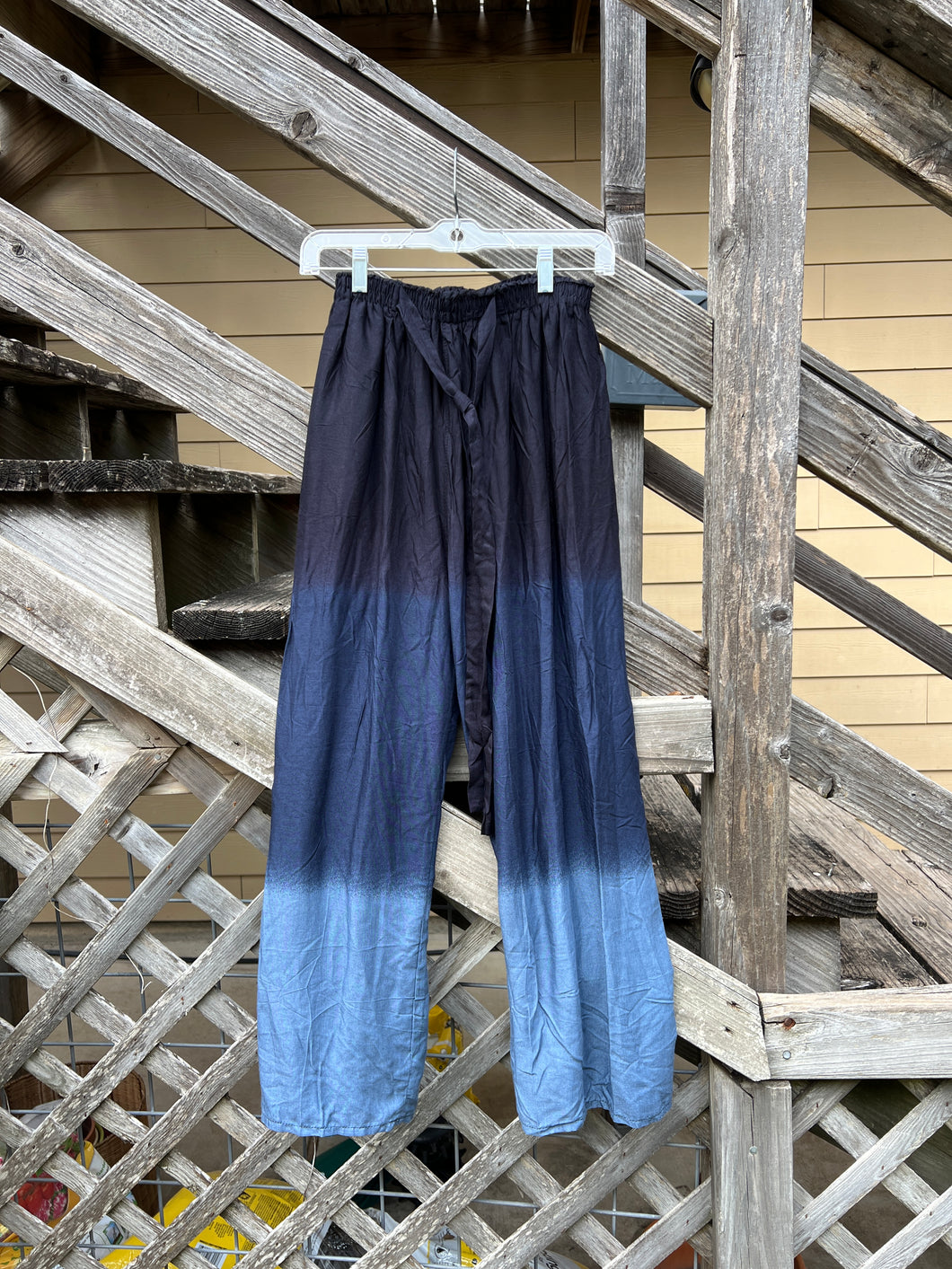 Elastic waist pant
