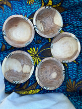 Load image into Gallery viewer, Wood Round Bowls with Bone inlay
