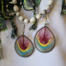 Load image into Gallery viewer, Earrings Crochet

