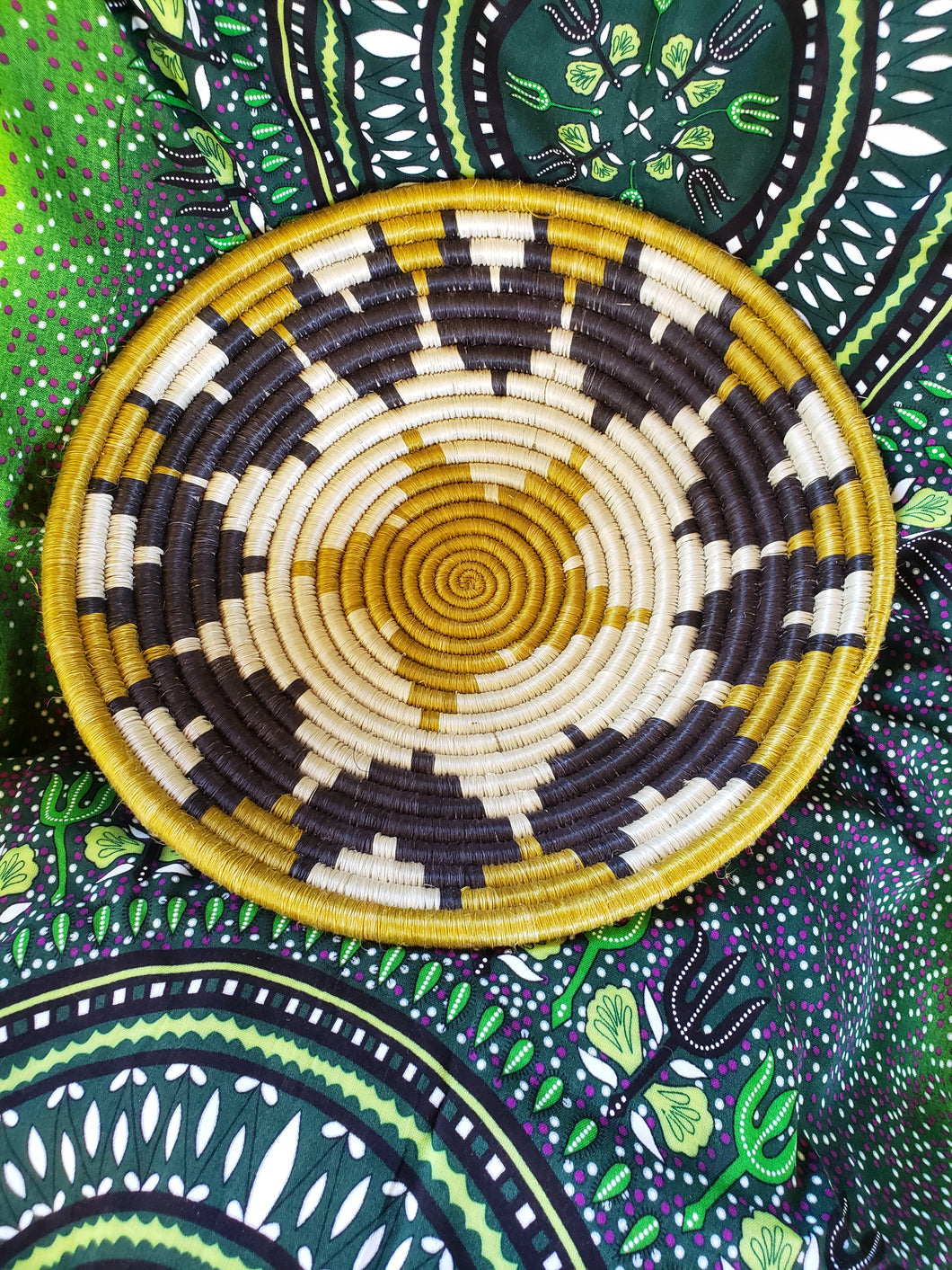 Basket - Medium (Mulitiple color variations)
