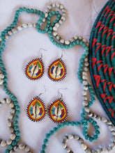 Load image into Gallery viewer, Earring - Small Masai/ Round Seed Bead
