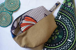 Bag: Makeup Bag with Wristlet Strap