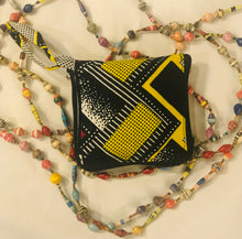 Load image into Gallery viewer, Bag: Grocery bag (Zips into compact square)
