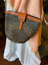 Load image into Gallery viewer, Bag: Natural fiber woven purse/bag (Multiple sizes and colors)
