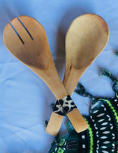 Load image into Gallery viewer, Wood Salad/ Serving Tongs
