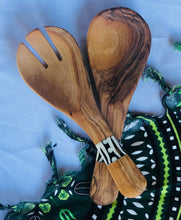 Load image into Gallery viewer, Wood Salad/ Serving Tongs
