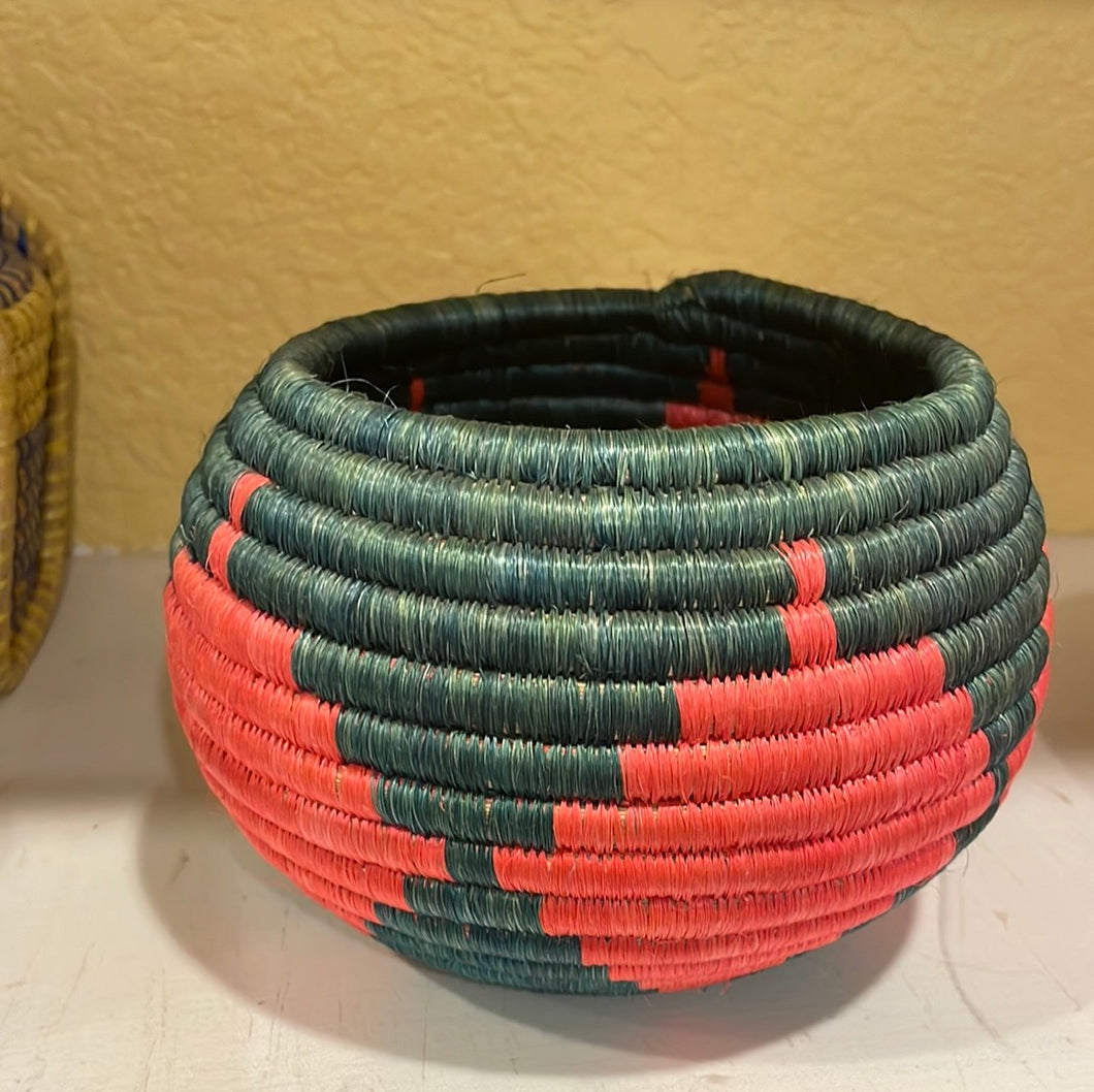 Basket - Round globe (Multiple colors)