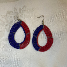 Load image into Gallery viewer, Earring - Masai style (Multiple colors)
